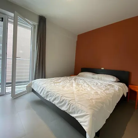 In Nieuwpoort-bad By The Nieuwpoort